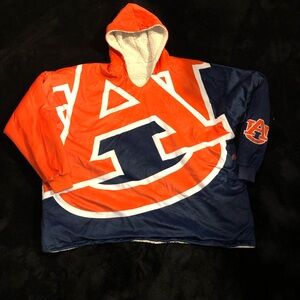 FOCO University of Auburn Tigers reversible Sherpa oversized hoodie